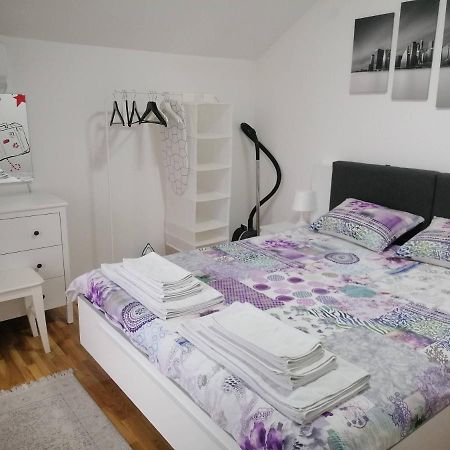 Nenadovic Apartman Obrenovac  Экстерьер фото